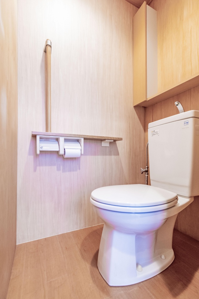 Vintage 3-Bedroom Condo in Azusawa 9