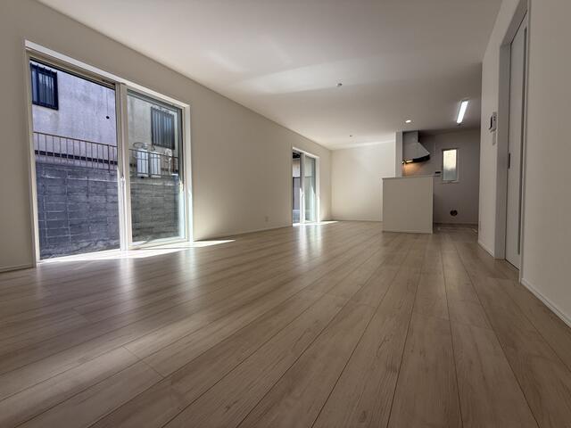 Brand New 4-Bedroom House in Nishiuraga 4