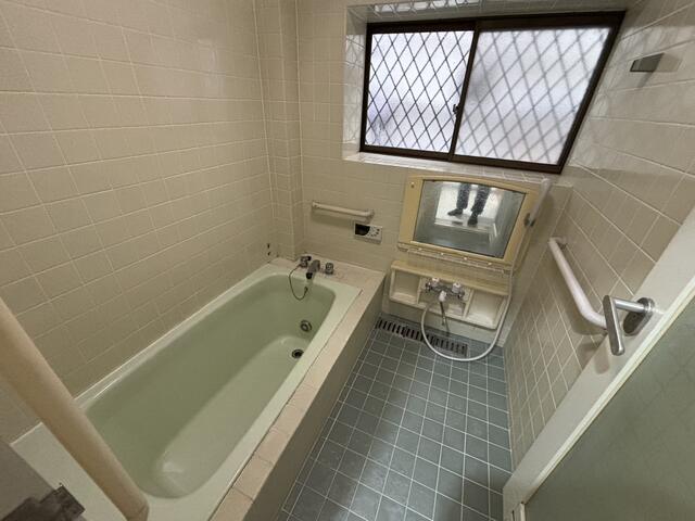Classic 4-Bedroom House in Shibamata 5