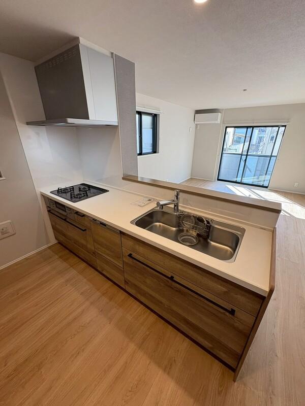 Brand New Property in Kotesashidai 4