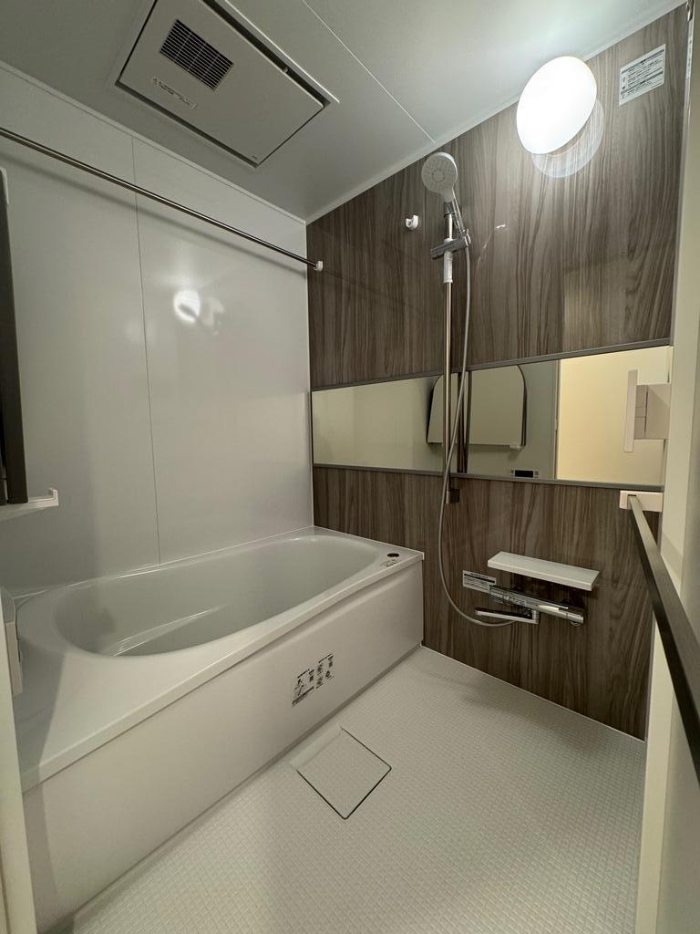 Classic 2-Bedroom Condo in Kameari 1