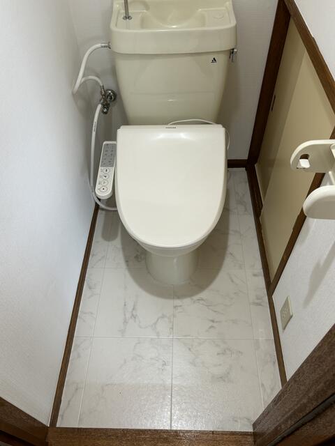 Vintage 4-Bedroom House in Noguchicho 9