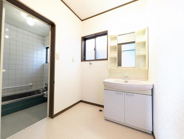 3-Bedroom House Near Station in Akigawa 8