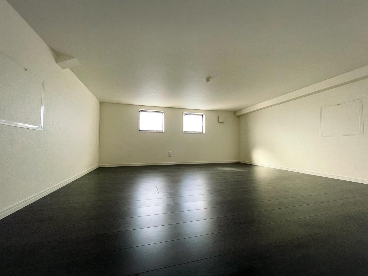 Modern 3-Bedroom House in Shinko 7