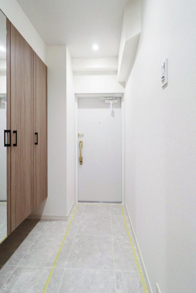 Well-Kept 2-Bedroom Condo Near Station in Shimomeguro 5
