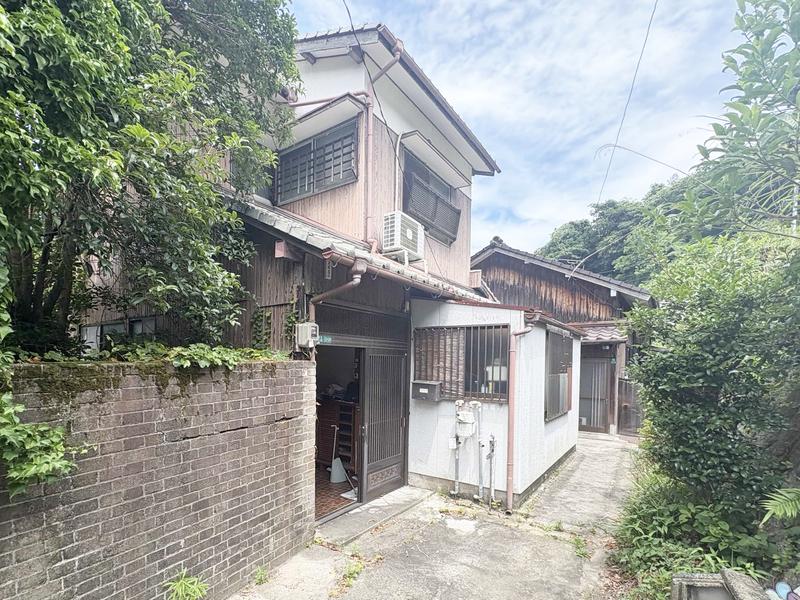 Well-Kept 5-Bedroom House in Kiyomisayamachi 4