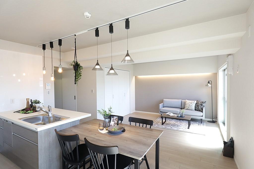 Well-Kept 3-Bedroom Condo Near Station in Tsurumi 1