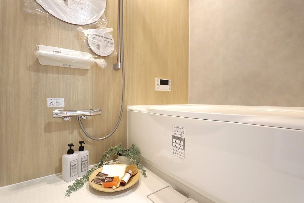 Well-Kept 3-Bedroom Condo Near Station in Tsurumi 3