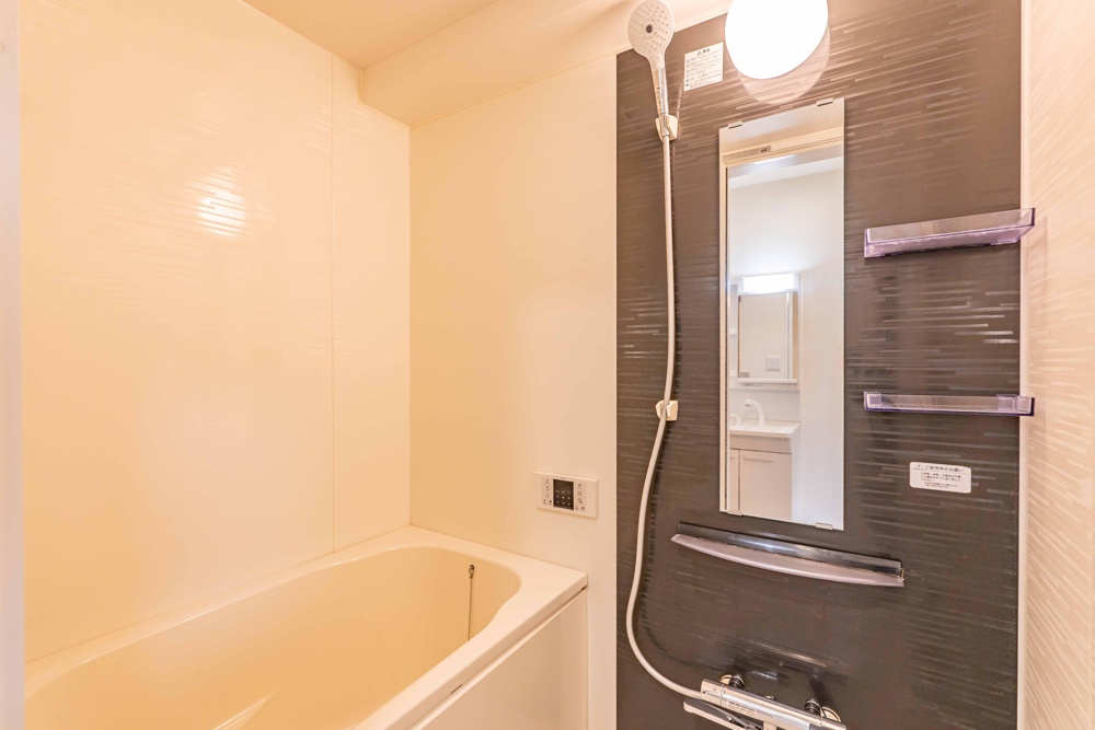 Well-Kept 1-Bedroom Condo in Sekido 6