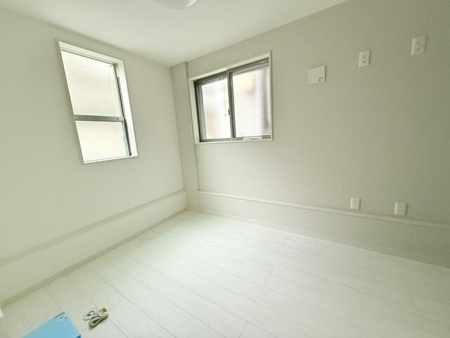 Brand New 3-Bedroom House Near Station in Nishikameari(3.4-chome) 3