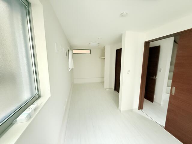 Brand New 3-Bedroom House Near Station in Nishikameari(3.4-chome) 4