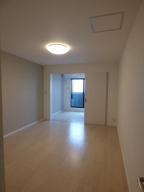 Modern Property Near Station in Hamanocho 5