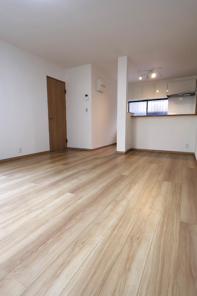 Well-Kept 3-Bedroom House in Hayamiya 1