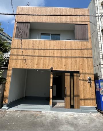 Well-Kept 4-Bedroom House in Higashiyotsugi 0