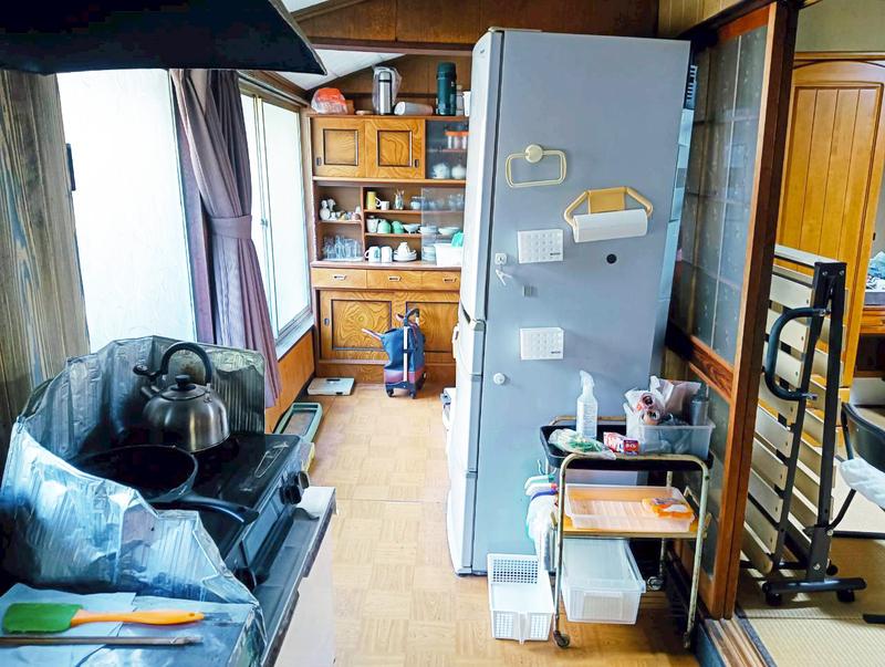 Classic 4-Bedroom House Near Station in Kitatakumachi azamibaru 9