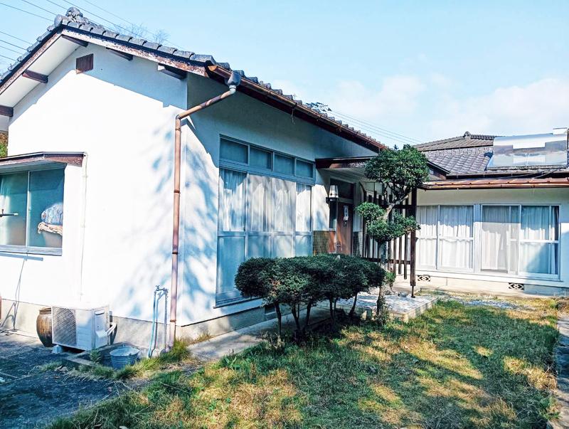 Classic 4-Bedroom House Near Station in Kitatakumachi azamibaru 3