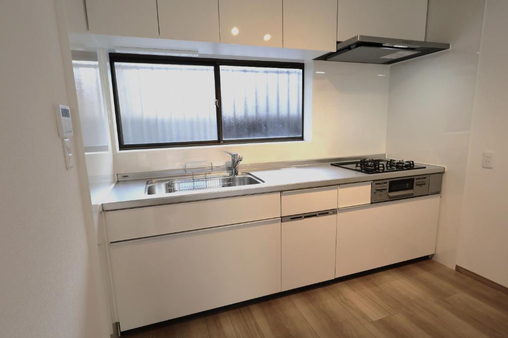Well-Kept 3-Bedroom House in Hayamiya 2