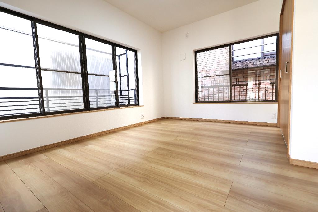 Well-Kept 3-Bedroom House in Hayamiya 3