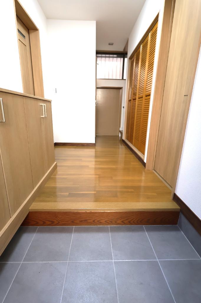Well-Kept 3-Bedroom House in Hayamiya 6