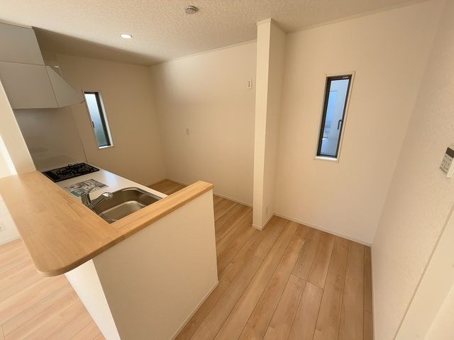 Brand New 4-Bedroom House in Tatemachi 6