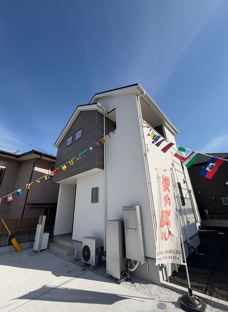 Brand New 3-Bedroom House in Dairakujimachi 8