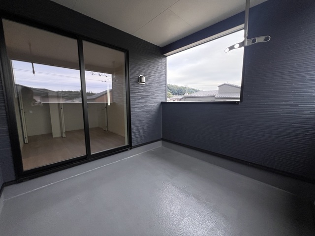 Brand New 4-Bedroom House in Tatemachi 7