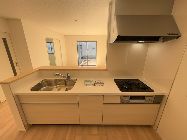 Brand New 4-Bedroom House in Tatemachi 7