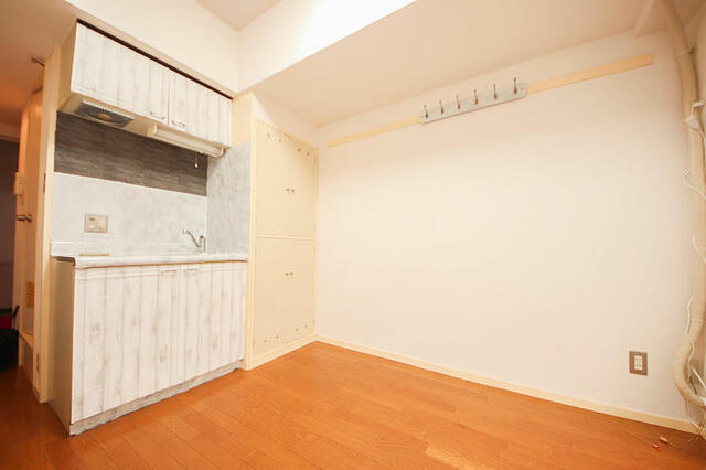 Charming 1-Bedroom House in Tenjincho 1