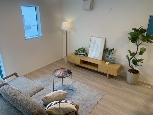 Brand New 4-Bedroom House in Takaodori 4
