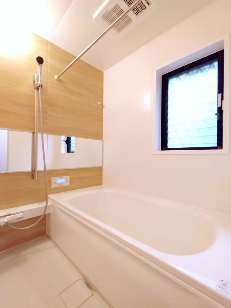 3-Bedroom House in Take 3