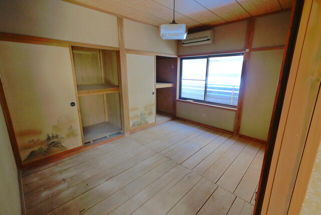 Well-Kept 5-Bedroom House Near Station 7