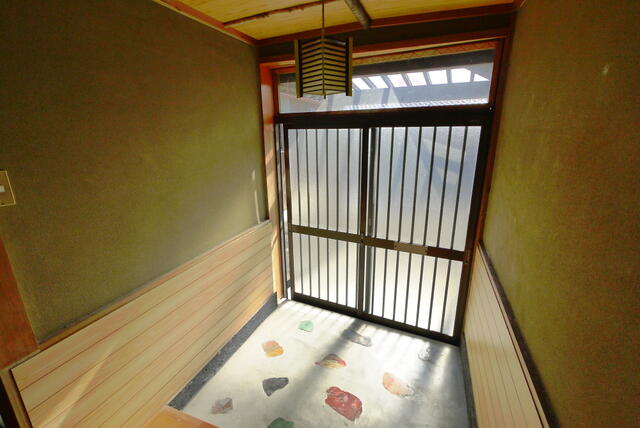 Well-Kept 5-Bedroom House Near Station 5