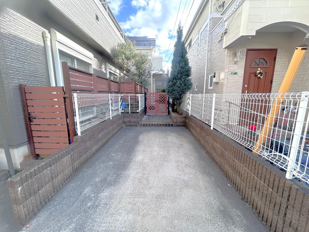 3-Bedroom House Near Station in Fujimidai 0
