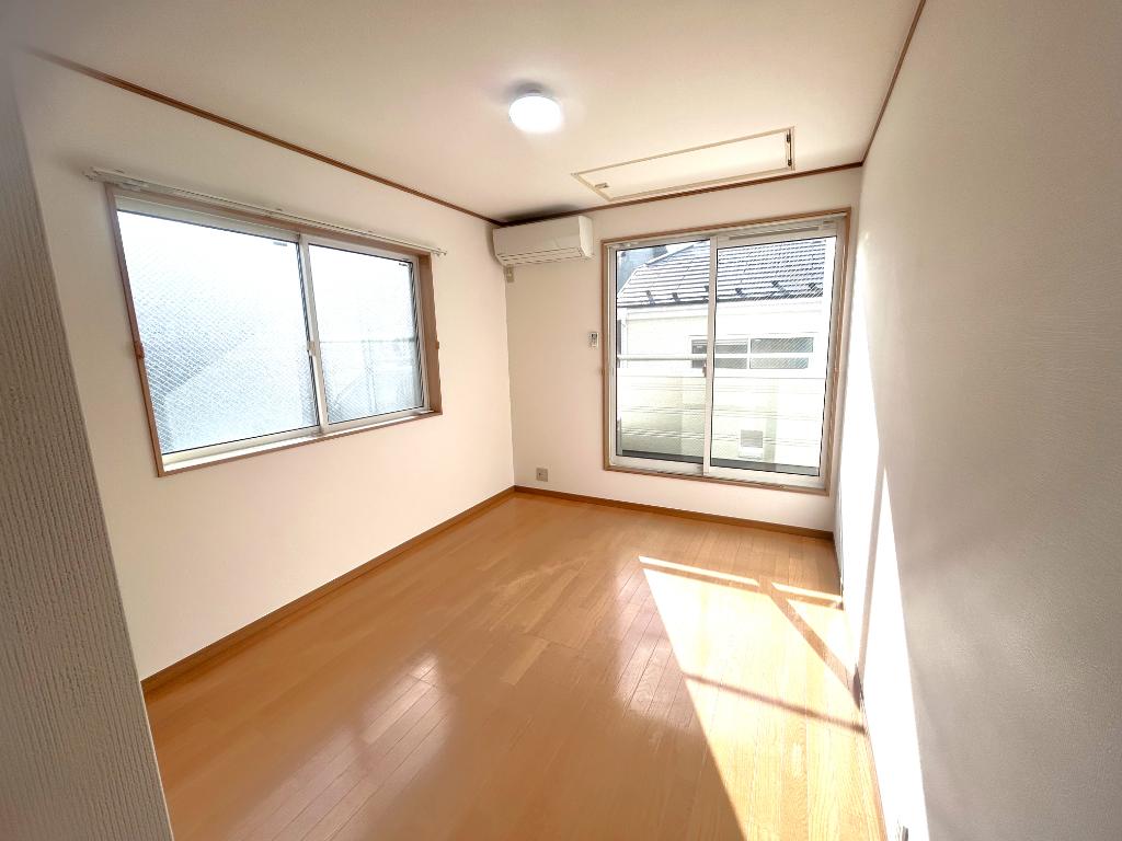 3-Bedroom House Near Station in Fujimidai 9