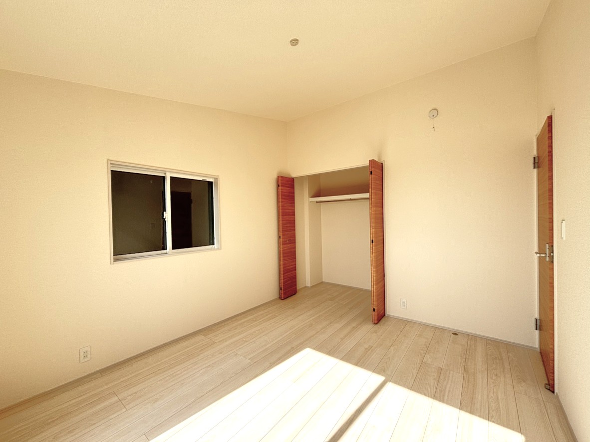 Brand New 4-Bedroom House in Tatemachi 8