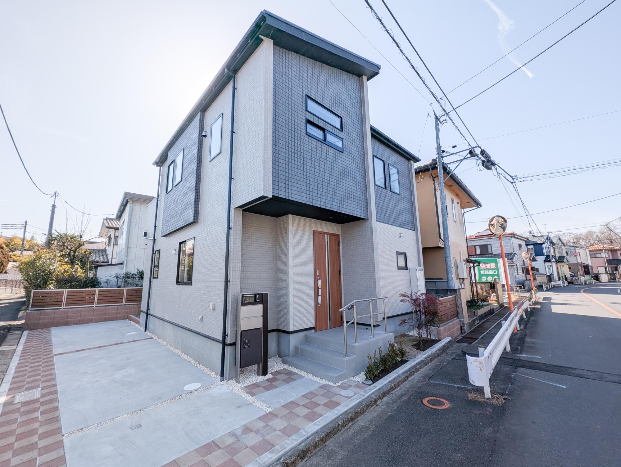 Brand New 4-Bedroom House in Tamakocho 3