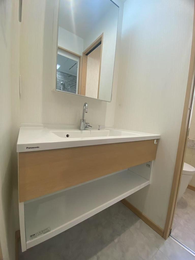Classic 3-Bedroom House in Honkomagome 2