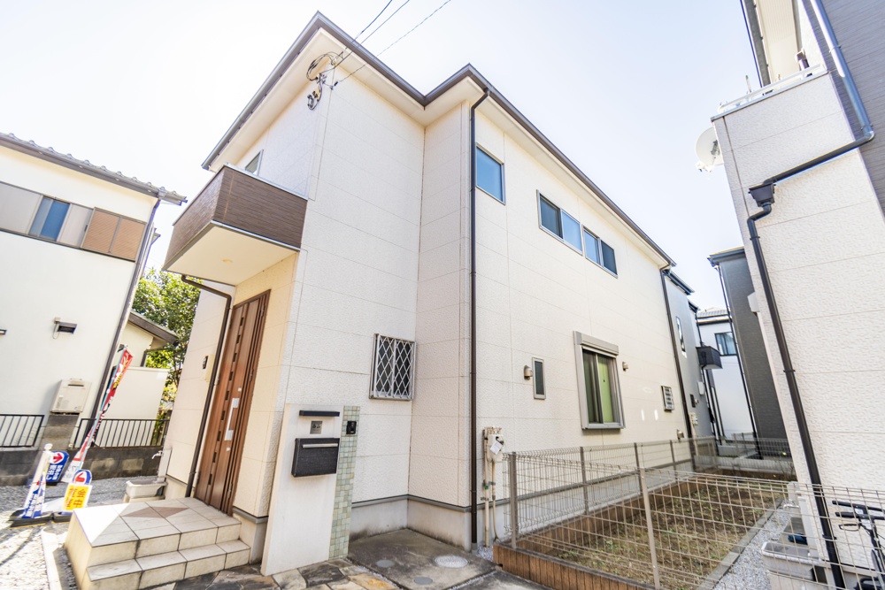Modern 4-Bedroom House in Fukuokamusashino 1