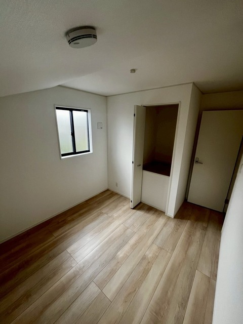 Brand New 4-Bedroom House in Zambori 7