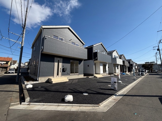 Brand New 4-Bedroom House in Zambori 4