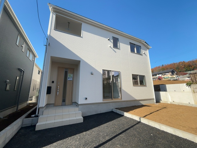 Brand New 4-Bedroom House in Tatemachi 1