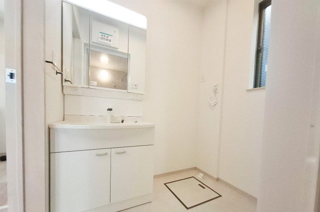 Modern 3-Bedroom House in Tsudo 7