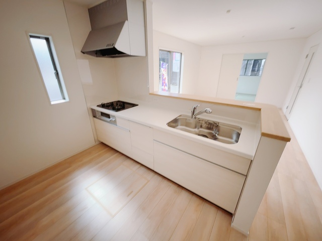 Brand New 4-Bedroom House in Tatemachi 3