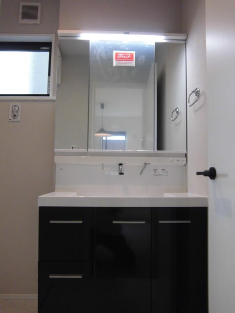 Brand New 3-Bedroom House in Kanaigaoka 7