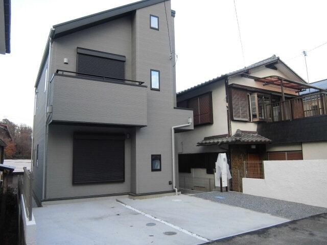Brand New 3-Bedroom House in Kanaigaoka 1