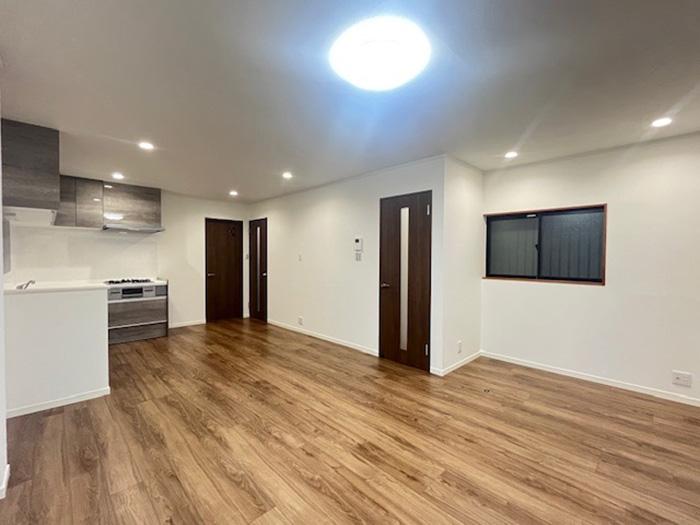 4-Bedroom House Near Station in Ichiokamotomachi 2