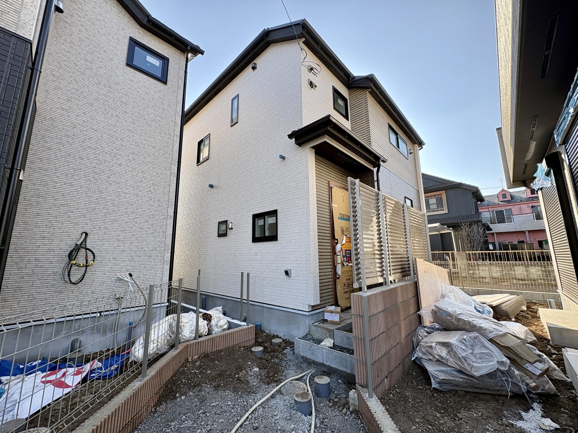 Brand New 4-Bedroom House in Noguchicho 5