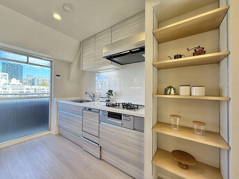 Charming 3-Bedroom Condo in Mita sumitomofudosammitatsuimbiruni 3