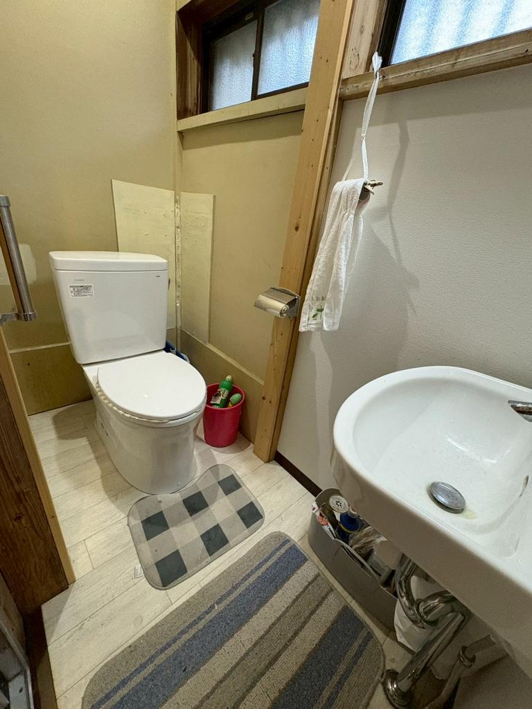 Vintage 4-Bedroom House in Higashiiwasaki 3