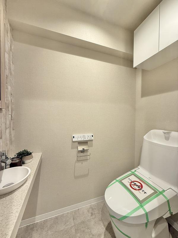 Charming 3-Bedroom Condo in Mita sumitomofudosammitatsuimbiruni 9